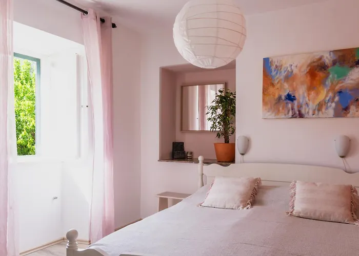 Art Seasoul شقة زاتون